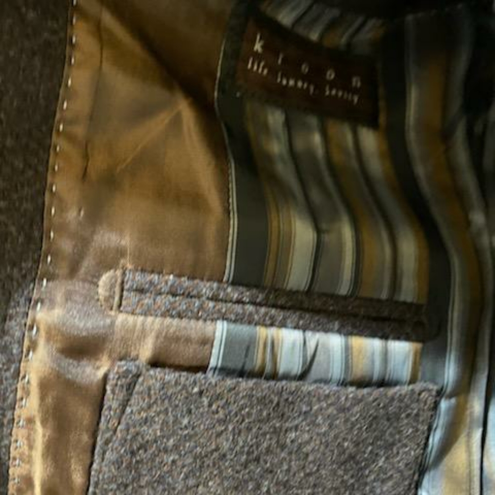 Wool coat - Picture 2 of 5